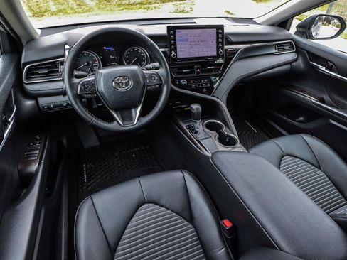 Used 2023 Toyota Camry SE FWD image 25