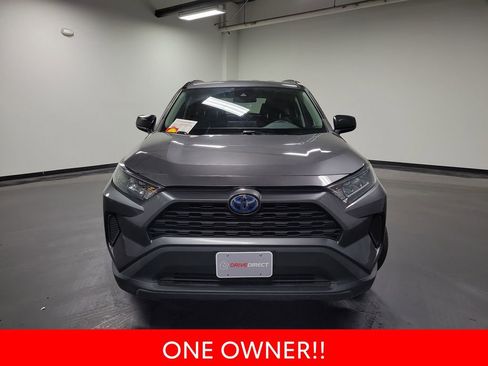 Used 2021 Toyota RAV4 LE AWD/4WD image 3