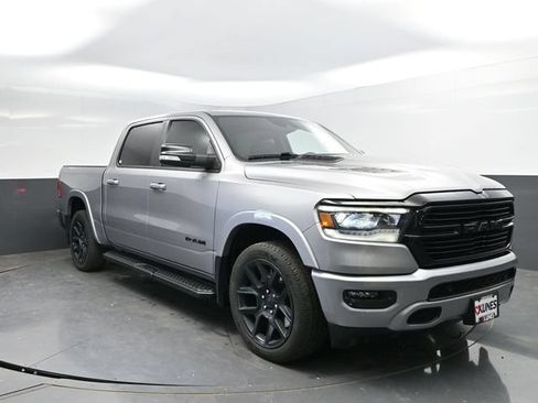 Used 2022 RAM 1500 Laramie AWD/4WD image 4