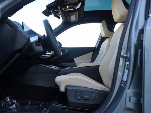 Used 2025 BMW X3 xDrive30i w/ Convenience Package image 24