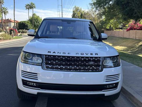Used 2014 Land Rover Range Rover HSE image 3