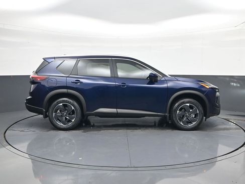 New 2026 Nissan Rogue SV w/ SV Premium Package image 8