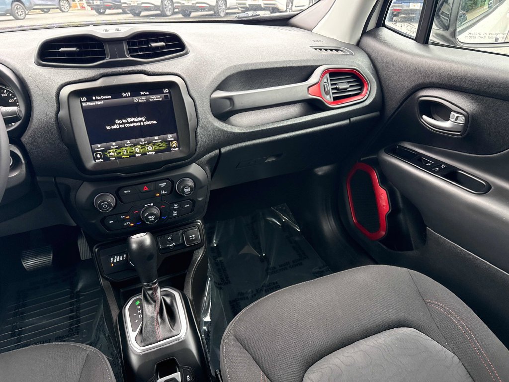Used 2023 Jeep Renegade Trailhawk AWD/4WD image 15