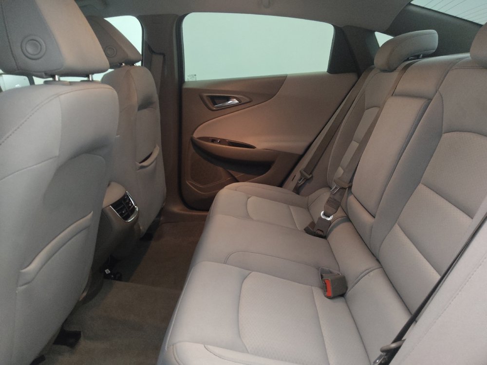 Used 2020 Chevrolet Malibu LT FWD image 18
