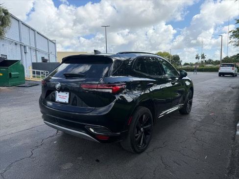Used 2022 Buick Envision Essence w/ Sport Touring Package FWD image 5