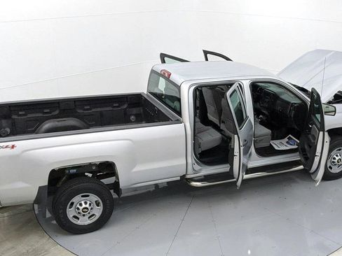 Used 2016 Chevrolet Silverado 2500 W/T w/ Snow Plow Prep Package AWD/4WD image 30