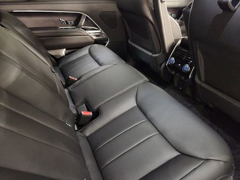 New 2026 Land Rover Range Rover Long Wheelbase SE image 30