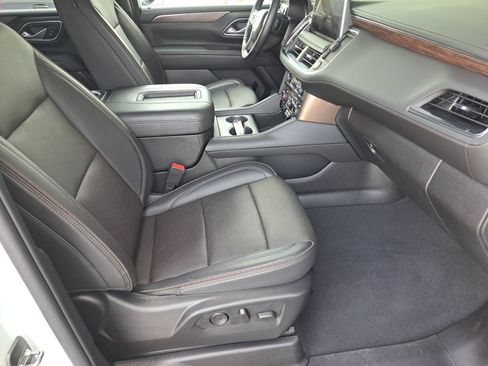 Used 2024 Chevrolet Tahoe High Country AWD/4WD image 15