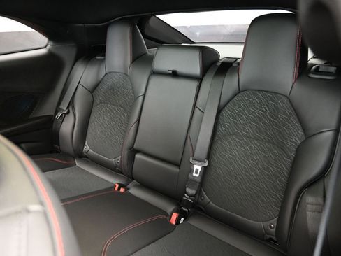 Used 2025 Dodge Charger R/T w/ Sun & Sound Package image 39