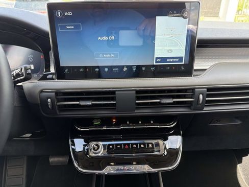 New 2026 Lincoln Corsair Premiere FWD image 30