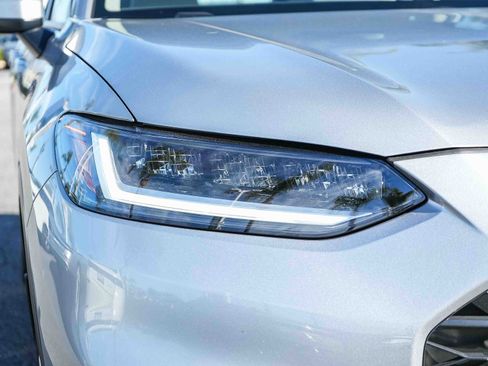 Used 2025 Honda HR-V LX image 4