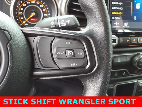 Used 2022 Jeep Wrangler Sport image 17