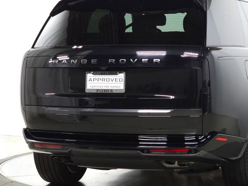Used 2025 Land Rover Range Rover SE AWD/4WD image 7