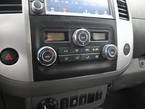 Used 2021 Nissan Frontier SV image 14
