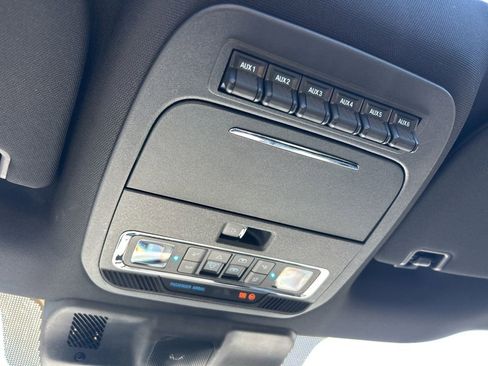 Used 2024 Ford F250 Platinum w/ FX4 Off-Road Package image 68