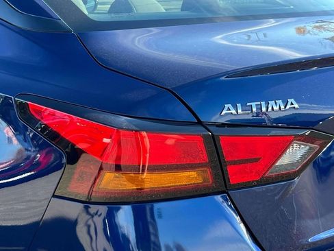 Certified 2022 Nissan Altima 2.5 S image 11