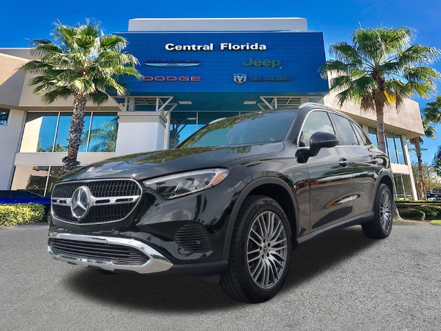 Used 2025 Mercedes-Benz GLC 300 image 9