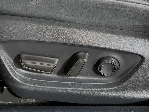 Used 2024 Toyota Camry SE image 16