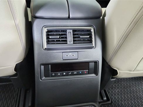 Used 2024 MAZDA CX-90 3.3 Turbo w/ Premium Package AWD/4WD image 22