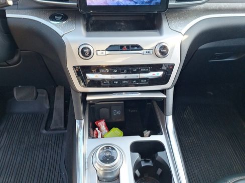 Used 2022 Ford Explorer Timberline w/ Timberline Technology Package image 10