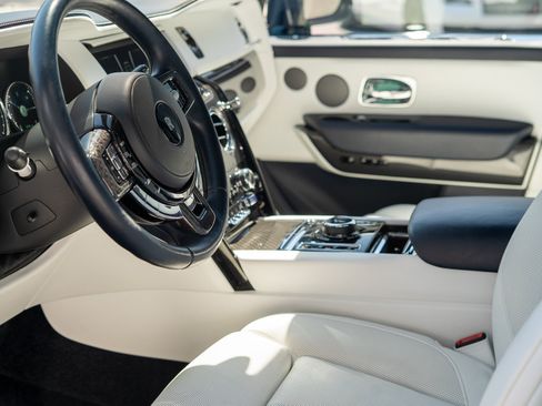 Certified 2024 Rolls-Royce Cullinan Black Badge w/ Leather Finishing Pack AWD/4WD image 15