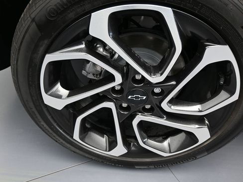 Used 2026 Chevrolet Trax RS image 37
