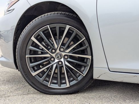 Used 2022 Lexus ES 350 w/ Premium Package image 31