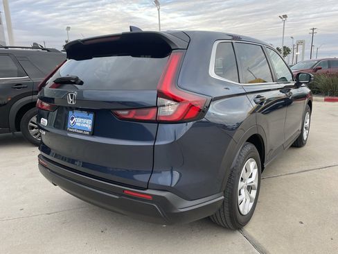 Used 2025 Honda CR-V LX image 3