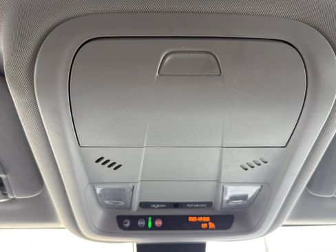 Used 2022 GMC Terrain SLE AWD/4WD image 21