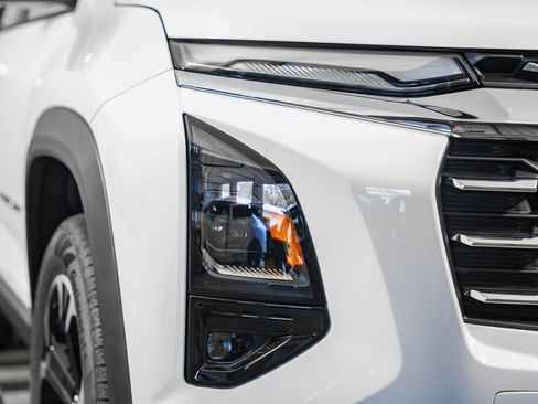 New 2026 Chevrolet Equinox LT w/ Convenience Package II image 14