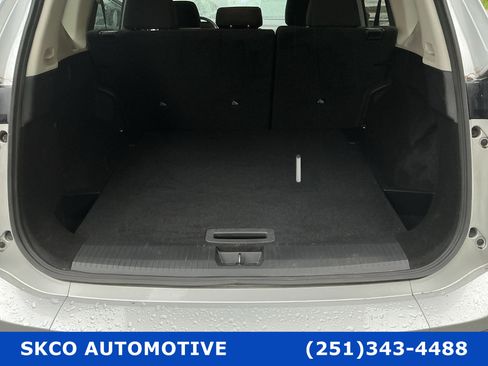 Used 2024 Nissan Rogue S AWD/4WD image 21