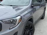 Used 2021 GMC Terrain SLE w/ Driver Convenience Package image 5