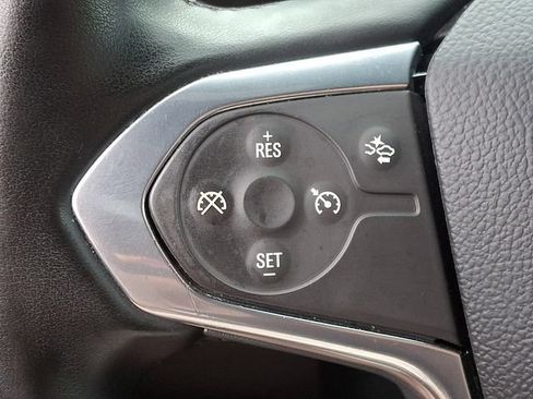 Used 2023 Chevrolet Traverse LT AWD/4WD image 22