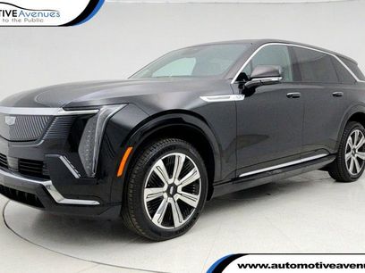 Used 2025 Cadillac Escalade IQ Luxury 2