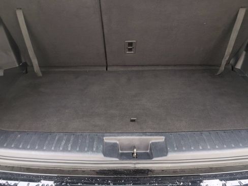 Used 2022 Toyota Highlander XLE AWD/4WD image 32