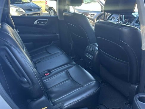 Used 2015 Nissan Pathfinder Platinum image 15