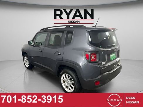 Used 2022 Jeep Renegade Latitude w/ Convenience Group image 8