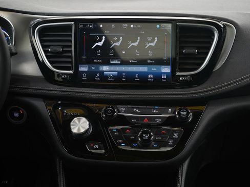 Used 2022 Chrysler Pacifica Limited w/ S Appearance Package image 18