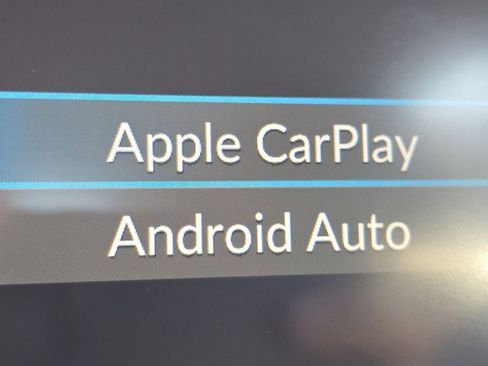 Used 2023 Honda HR-V LX image 3