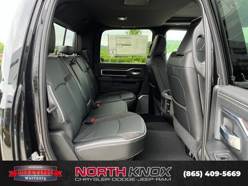 New 2026 RAM 2500 Laramie AWD/4WD image 24
