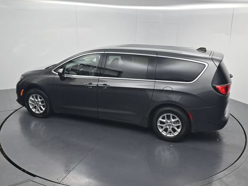 Used 2023 Chrysler Voyager LX FWD image 47