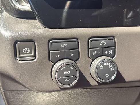 Used 2024 Chevrolet Silverado 1500 LT AWD/4WD image 13