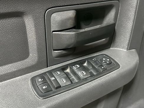 Used 2012 RAM 3500 ST w/ Chrome Appearance Group image 19