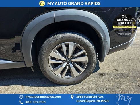 Used 2022 Nissan Pathfinder SL AWD/4WD image 30