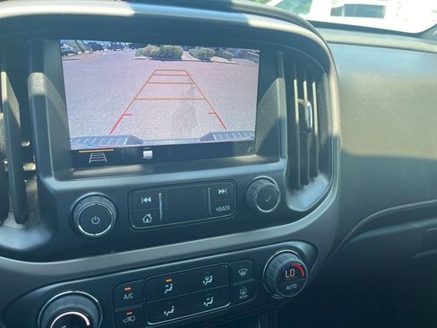 Used 2022 GMC Canyon AT4 AWD/4WD image 16