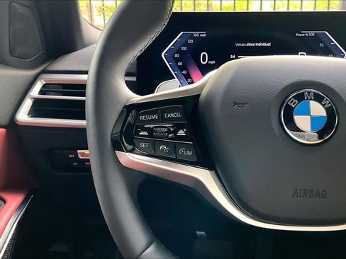 Used 2025 BMW 330i Sedan RWD image 23