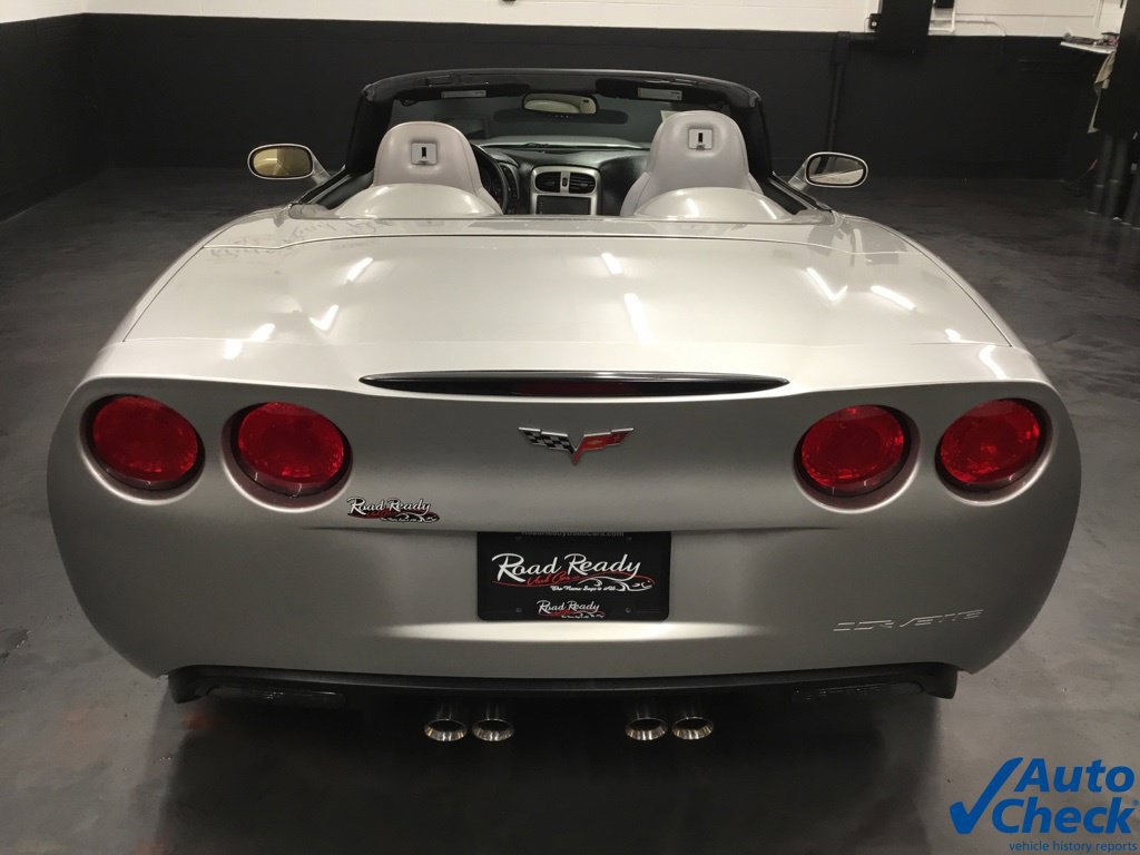 Used 2005 Chevrolet Corvette Convertible w/ Preferred Equipment Group RWD image 9