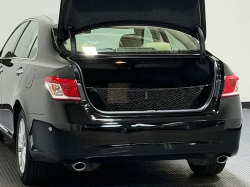 Used 2010 Lexus ES 350 w/ Preferred Accessory Package FWD image 12