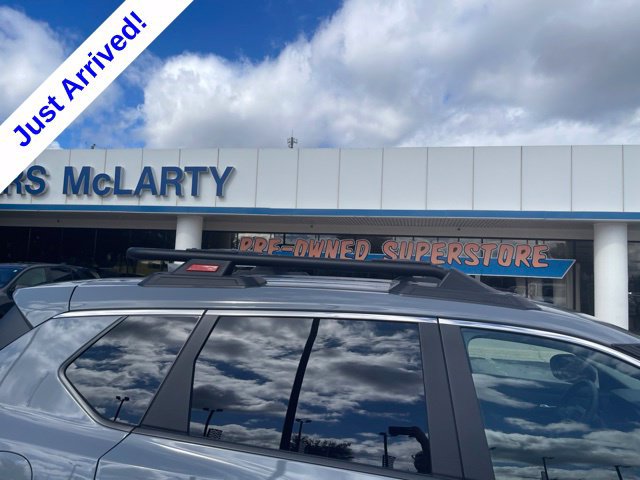 Used 2025 Nissan Rogue SV AWD/4WD image 4