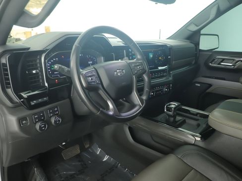 Used 2023 Chevrolet Silverado 1500 ZR2 w/ Technology Package image 22